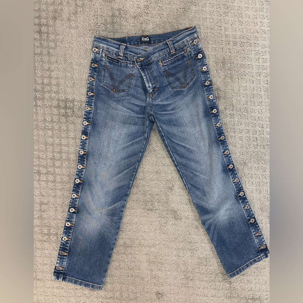 D&G Blue Capri Jeans with Button Accents